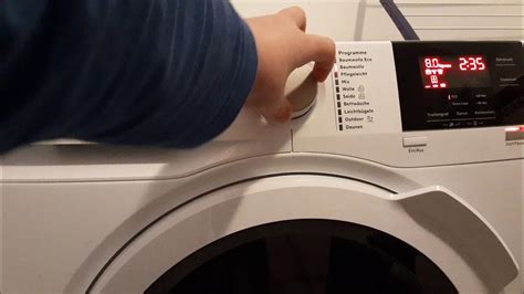 Wie man einen Wäschetrockner für Reparaturen öffnet